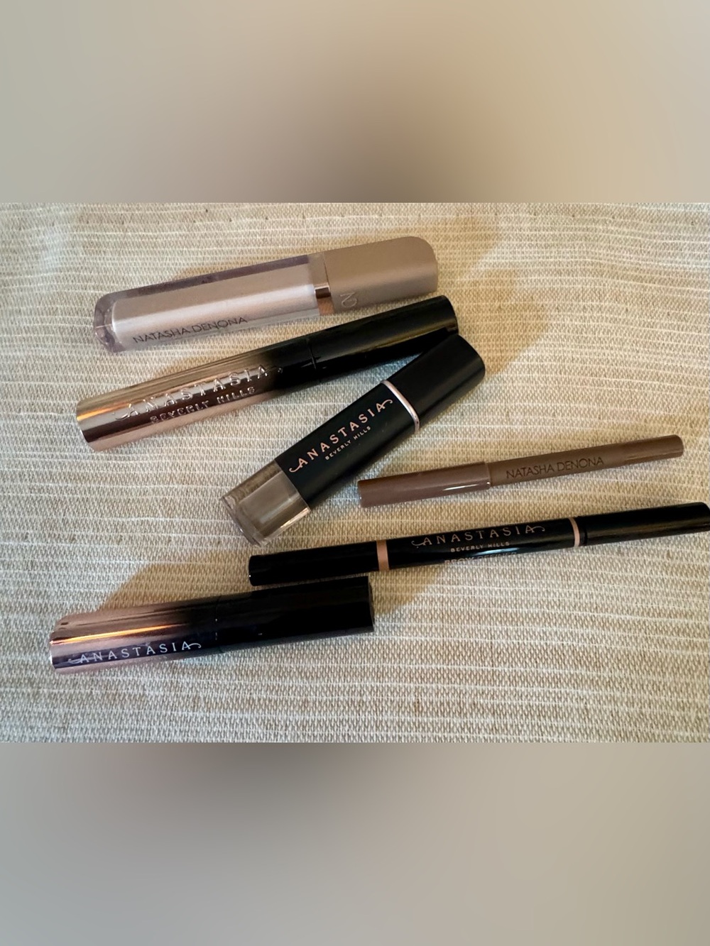 Anastasia Beverly Hills Brow Set in Taupe and Nude Tones